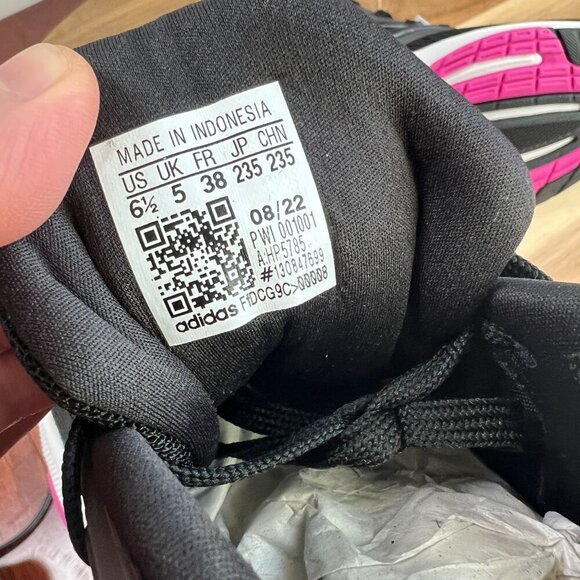 Adidas Ultrabounce  Running Athletic Shoe Sz 6.5US Black Lucid Fuchsia HP5785 - Picture 12 of 12